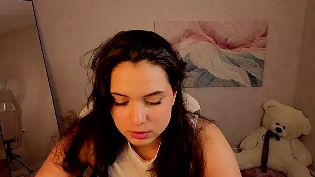 Vivien Ross online show from 05.05.26
