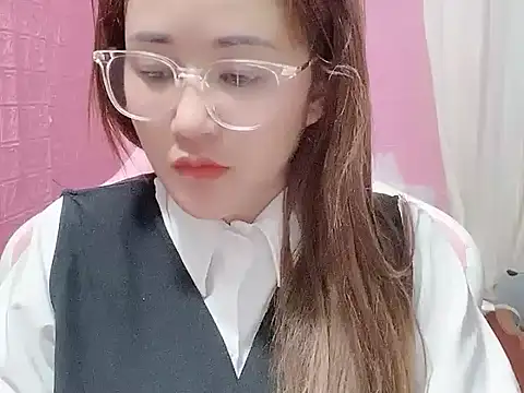 OanhOanh335 online show from 04.20.26