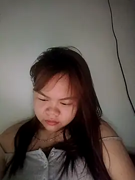 Snapshot of Truxcy1 chatting on 04.25.26 Truxcy1 online show from 04.25.26