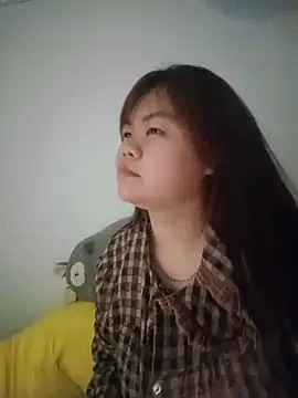 Snapshot of Truxcy1 chatting on 05.19.26 Truxcy1 online show from 05.19.26