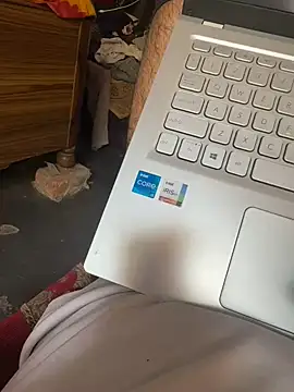 studio universe online show from 04.25.26