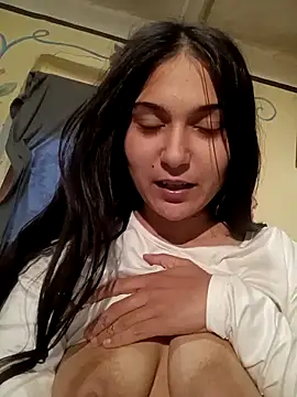 Snapshot of amira1348 chatting on 04.21.26 amira1348 online show from 04.21.26