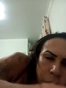 Snapshot of bonequinhalu chatting on 04.21.26 bonequinhalu online show from 04.21.26