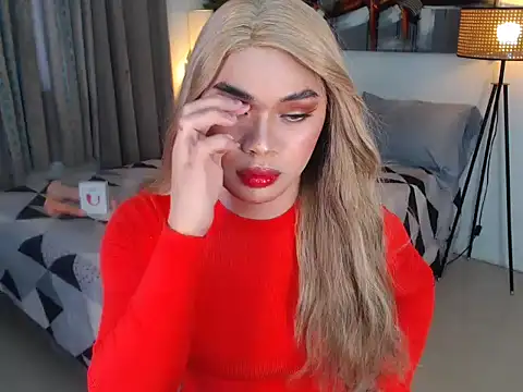 Snapshot of Tssassy chatting on 05.18.26 Tssassy online show from 05.18.26