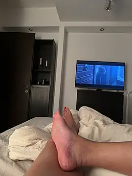 Snapshot of feet_goddess_ chatting on 05.04.26 feet goddess online show from 05.04.26