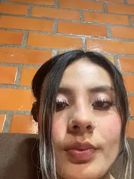 Snapshot of Pamela-rios- chatting on 05.14.26 Pamela-rios- online show from 05.14.26