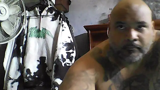 Snapshot of joeyslicks chatting on 05.02.26 joeyslicks online show from 05.02.26