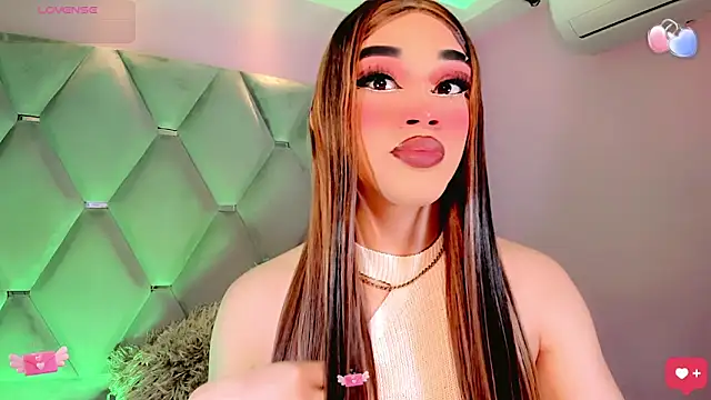 Snapshot of Camila_Vasquezz1 chatting on 05.26.26 Camila Vasquezz1 online show from 05.26.26