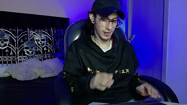 Vergil Noir  online show from 06.06.26
