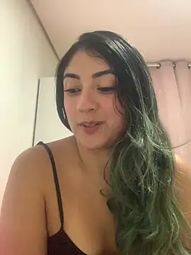 Snapshot of Camilaafg chatting on 06.15.26 Camilaafg online show from 06.15.26