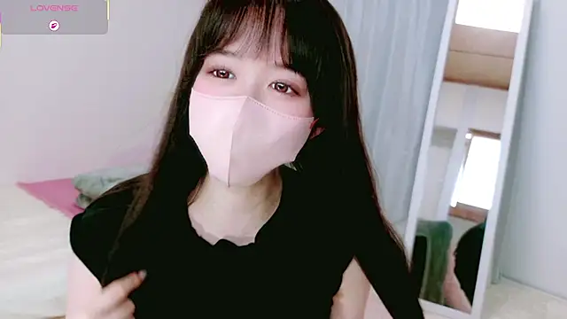 Snapshot of mayu_chan_ chatting on 06.10.26 mayu chan online show from 06.10.26