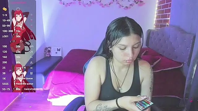Snapshot of isabella_monntolvo chatting on 04.28.26 isabella monntolvo online show from 04.28.26