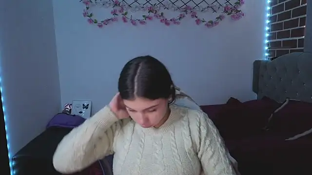 Snapshot of isabella_monntolvo chatting on 05.20.26 isabella monntolvo online show from 05.20.26