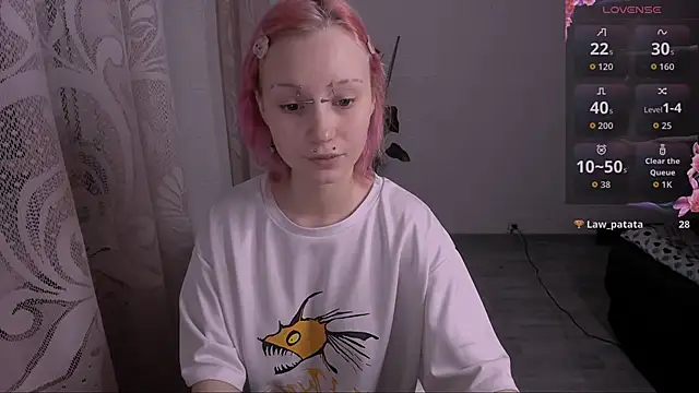 Snapshot of VikaViktoria chatting on 06.18.26 VikaViktoria online show from 06.18.26