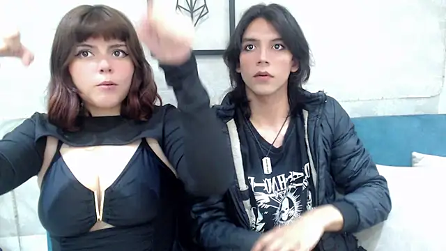 Snapshot of raven_n_matt chatting on 04.28.26 raven n matt online show from 04.28.26