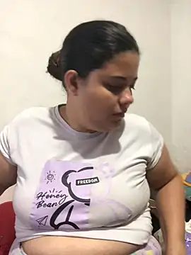Snapshot of EliVanegas chatting on 05.25.26 EliVanegas online show from 05.25.26
