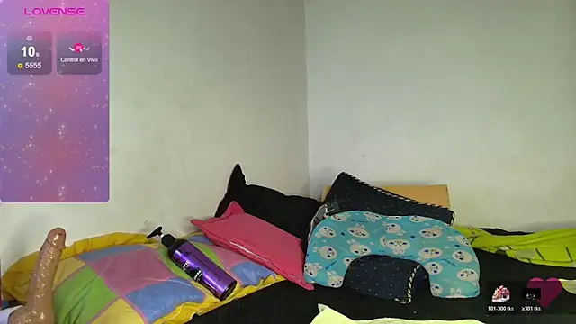 Snapshot of EliVanegas chatting on 06.14.26 EliVanegas online show from 06.14.26