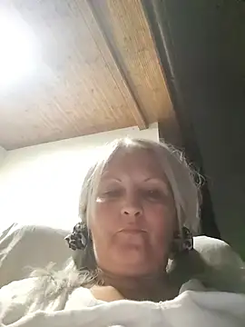 Snapshot of Divineblond chatting on 06.23.26 Divineblond online show from 06.23.26