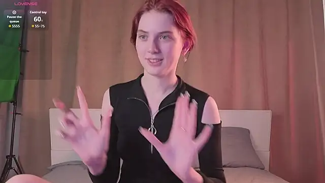Snapshot of MariAllen chatting on 07.12.26 MariAllen online show from 07.12.26