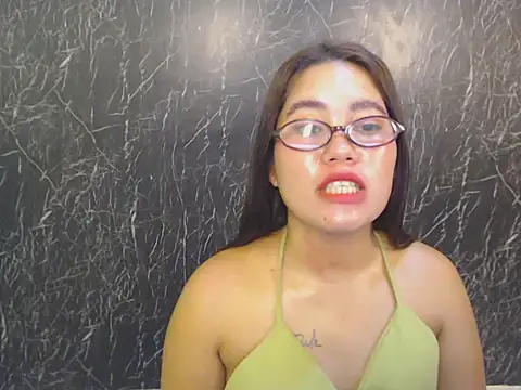 ur prettychelsie online show from 04.25.26