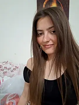 Snapshot of Alba2331 chatting on 04.24.26 Alba2331 online show from 04.24.26