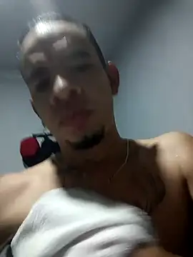 hotshame21 online show from 04.28.26