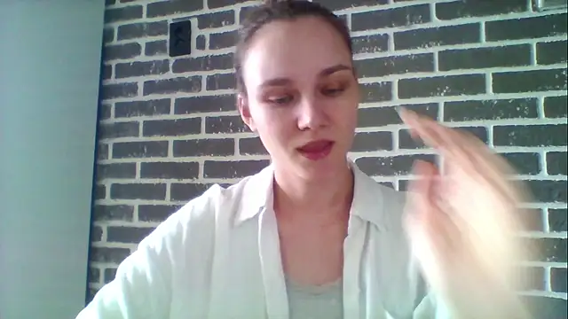 Snapshot of DolcezzaCream chatting on 04.29.26 DolcezzaCream online show from 04.29.26