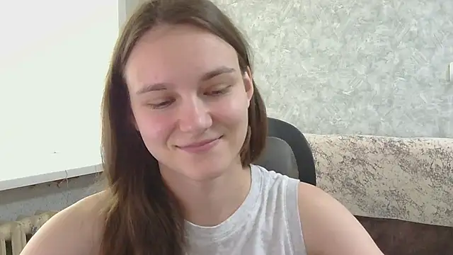 Snapshot of DolcezzaCream chatting on 07.20.26 DolcezzaCream online show from 07.20.26