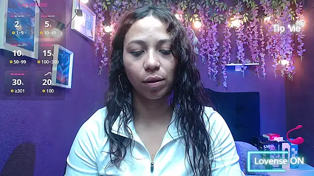 Snapshot of monik299 chatting on 05.29.26 monik299 online show from 05.29.26