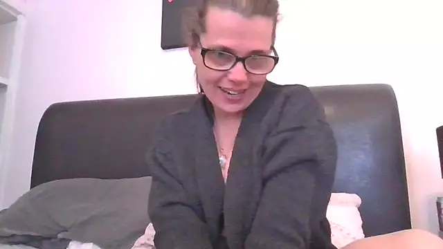 Mayra small online show from 04.29.26