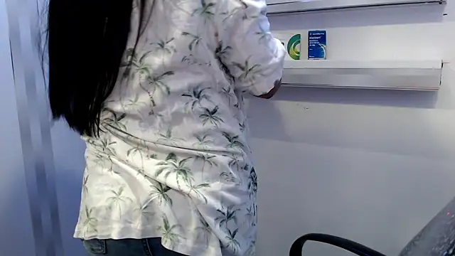 Sol vannesa online show from 04.23.26