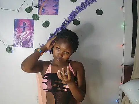 Snapshot of Angel-KittyyCat chatting on 07.17.26 Angel-KittyyCat online show from 07.17.26