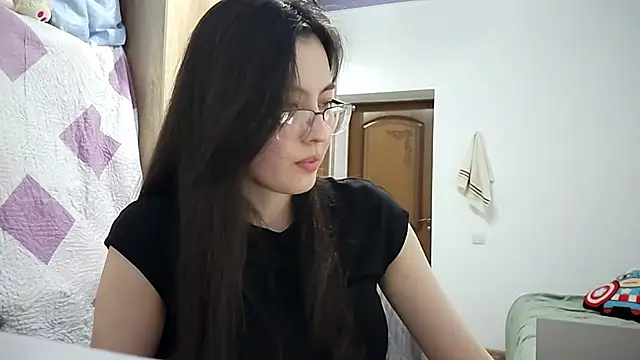 Snapshot of AshleyTropiano chatting on 04.30.26 AshleyTropiano online show from 04.30.26