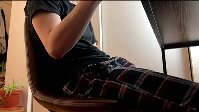 Yourgoodboy j online show from 04.27.26