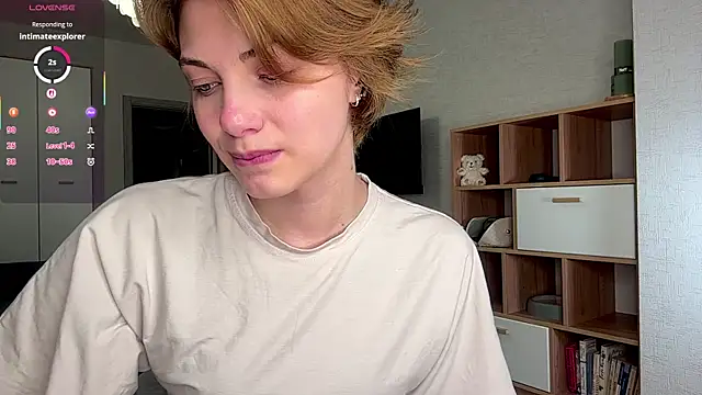 Snapshot of LinaFlamie chatting on 07.15.26 LinaFlamie online show from 07.15.26