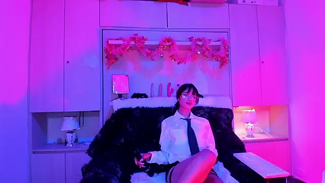 TomieDark  online show from 05.02.26