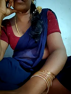 Snapshot of Tamil_Hot_HoneyBee chatting on 06.20.26 Tamil Hot HoneyBee online show from 06.20.26
