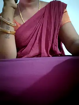 Snapshot of Tamil_Hot_HoneyBee chatting on 06.24.26 Tamil Hot HoneyBee online show from 06.24.26
