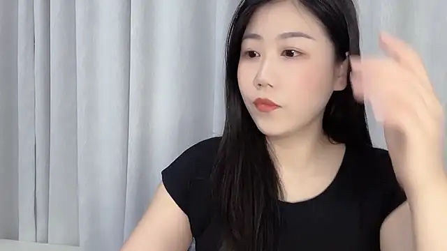F-Yuwei online show from 04.28.26