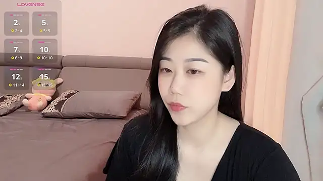 F-Yuwei online show from 06.08.26
