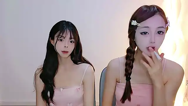 Zhizhi-99 online show from 06.19.26