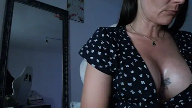 Snapshot of missydiorr10 chatting on 05.06.26 missydiorr10 online show from 05.06.26