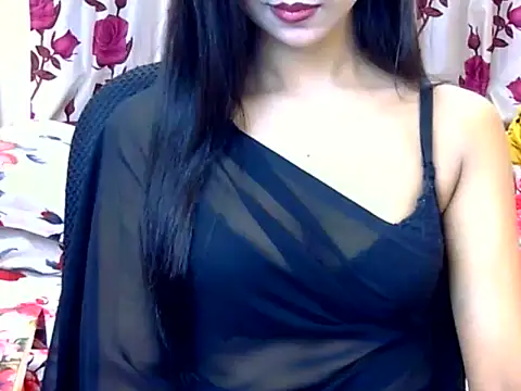Snapshot of Alina_Nur chatting on 06.20.26 Alina Nur online show from 06.20.26
