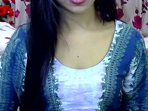 Snapshot of Alina_Nur chatting on 06.27.26 Alina Nur online show from 06.27.26