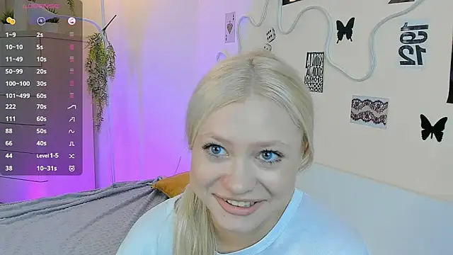Snapshot of MidnightPoise chatting on 05.22.26 MidnightPoise online show from 05.22.26