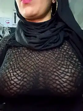 Snapshot of nadia__abaud chatting on 12.27.24 nadia abaud online show from 12.27.24