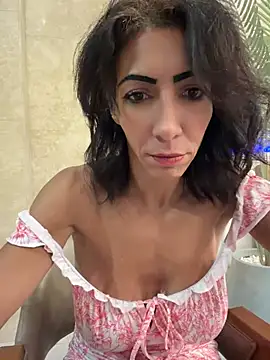 Yasmiinee online show from 06.24.26