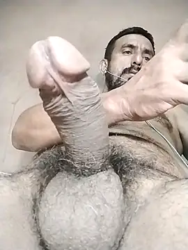 Snapshot of Longthick26cm chatting on 05.23.26 Longthick26cm online show from 05.23.26