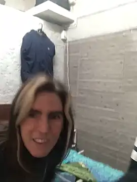 Snapshot of justef09 chatting on 05.13.26 justef09 online show from 05.13.26