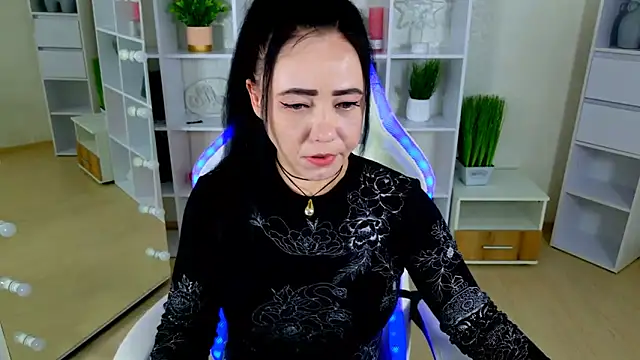 LeylaaLive online show from 05.13.26